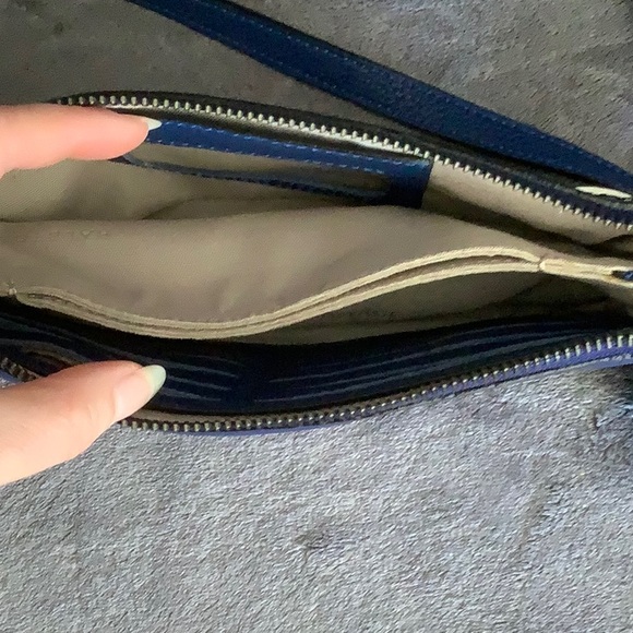 Halston Heritage Blue Leather Zipper Crossbody Bag - Picture 7 of 13